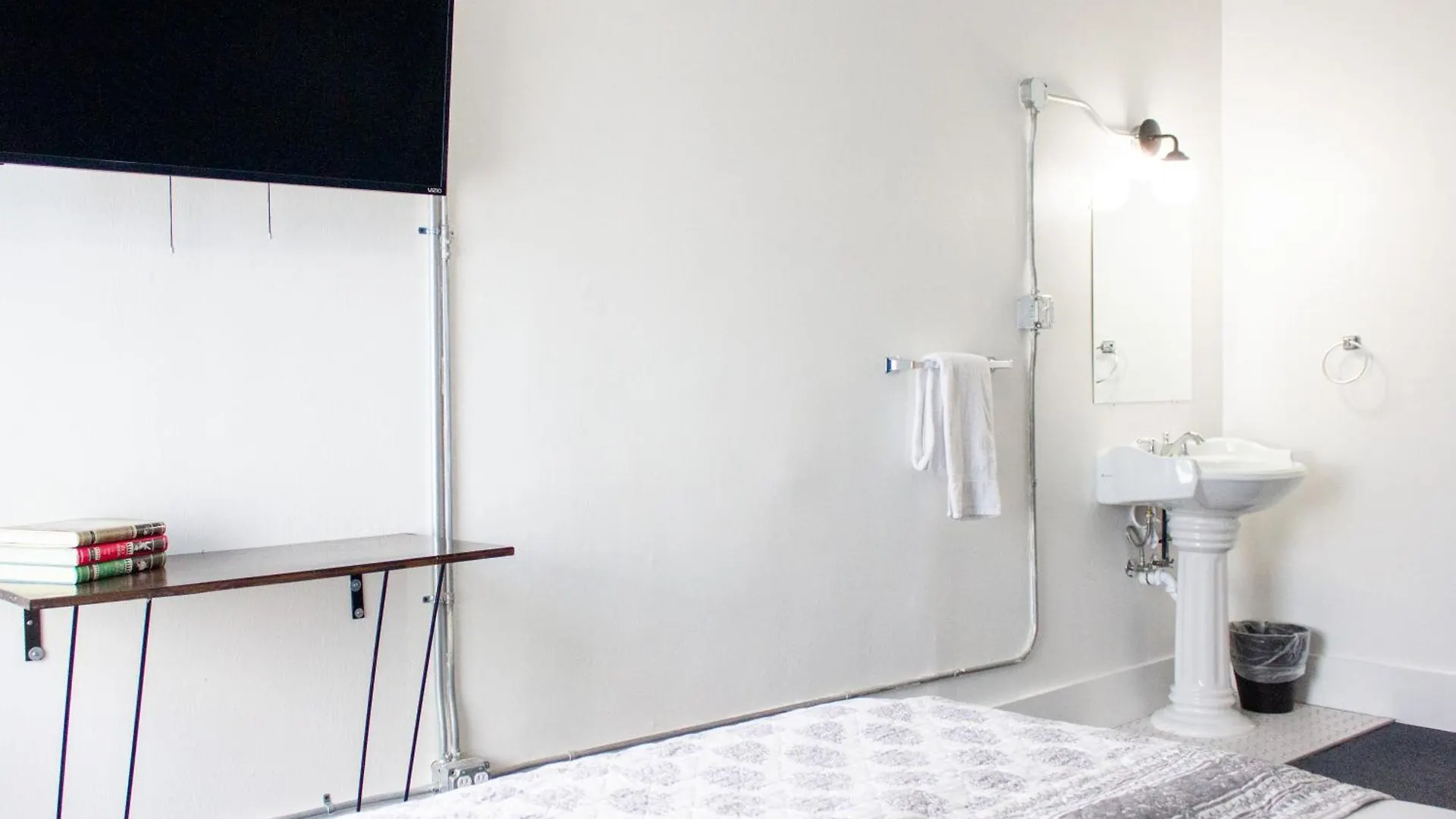 11Th Avenue Hostel Денвер 0*,  США